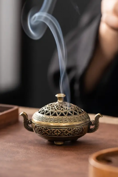 El İşçiliği Pirinç Mini Buhurdanlık