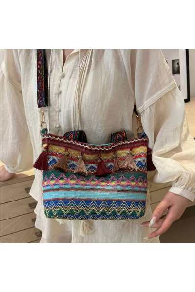 Çanta Dokuma Püsküllü, Nakışlı ve Ayarlanabilir Boho Tarzı
