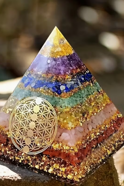 7 Katmanlı Çakra Hayat Çiçeği Orgon Piramidi 7 Katmanlı Çakra Hayat Çiçeği Orgon Piramidi