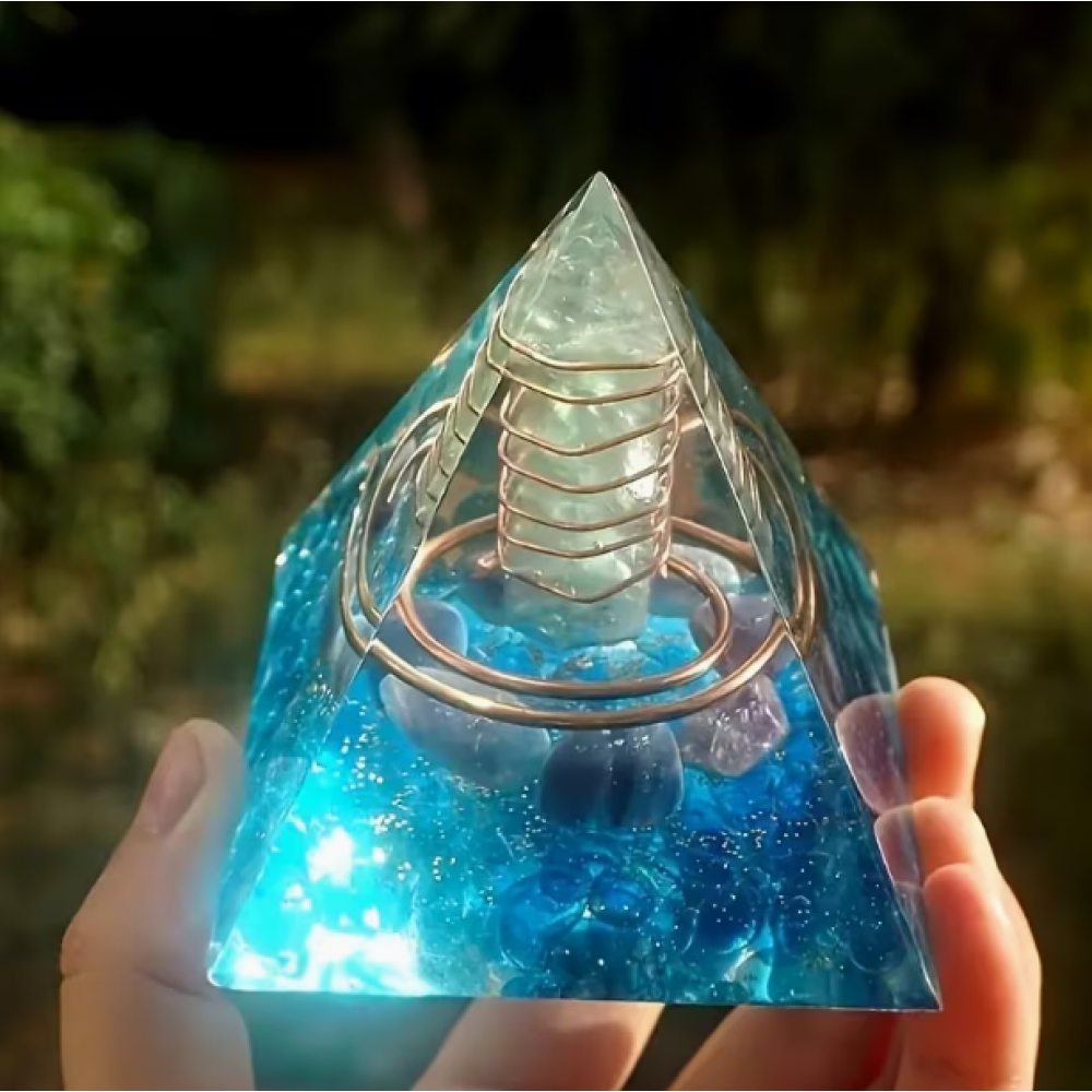 Bakır Alaşımlı Orgone Akuamarin Piramit