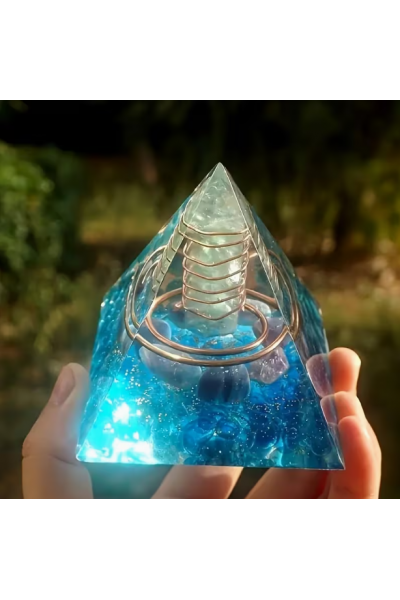 Bakır Alaşımlı Orgone Akuamarin Piramit