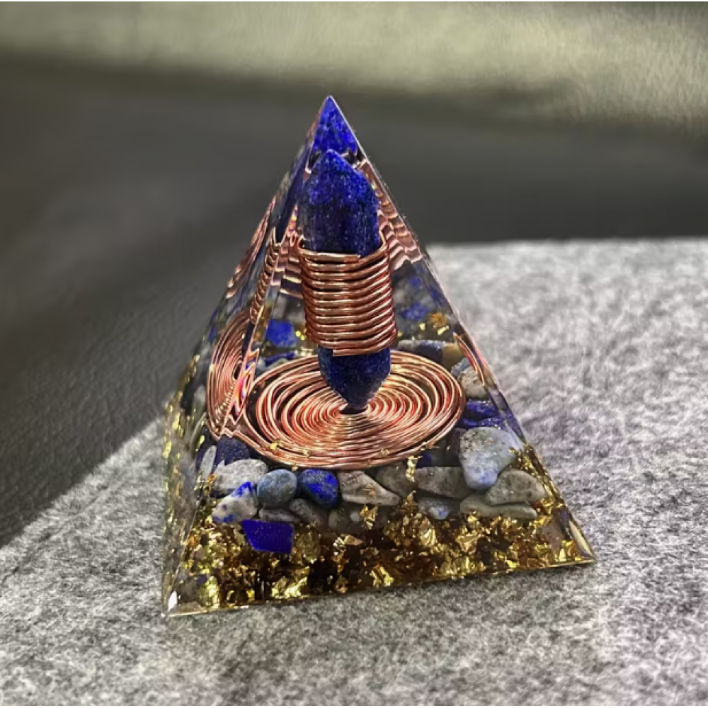 Enerjinizi Yükseltin: Bakır Sarmallı Lapis Lazuli Piramit
