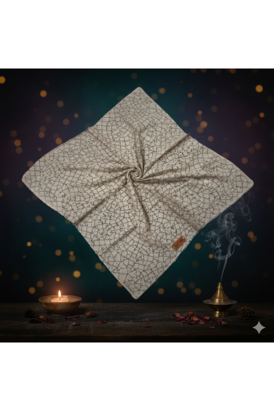 Desenli Pamuk Eşarp Kaplan Desen Soft Doku (100x100 cm) Desenli Pamuk Eşarp Kaplan Desen Soft Doku (100x100 cm)