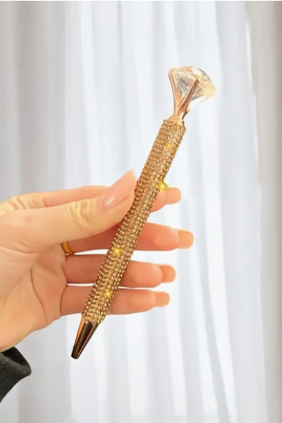 Altın Rengi Elmas Görünüm Motifli Kalem Altın Rengi Elmas Görünüm Motifli Kalem