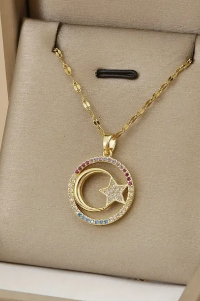 Ay ve Yıldız Lüks Taşlı Süslemeli Zirkonyum Kaplama Kolye
