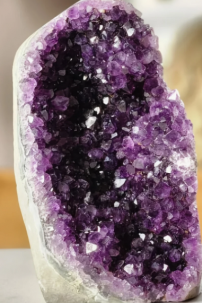 Kristal Doğal Ametist Taş Parçası – 1 Adet Kristal Doğal Ametist Taş Parçası – 1 Adet