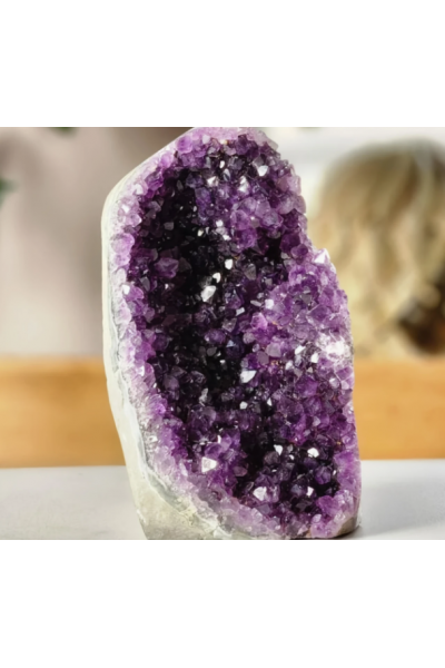 Kristal Doğal Ametist Taş Parçası – 1 Adet Kristal Doğal Ametist Taş Parçası – 1 Adet
