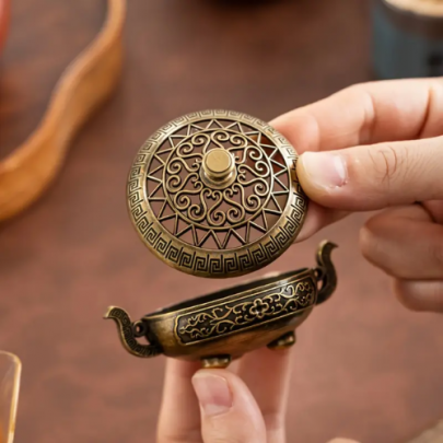 El İşçiliği Pirinç Mini Buhurdanlık